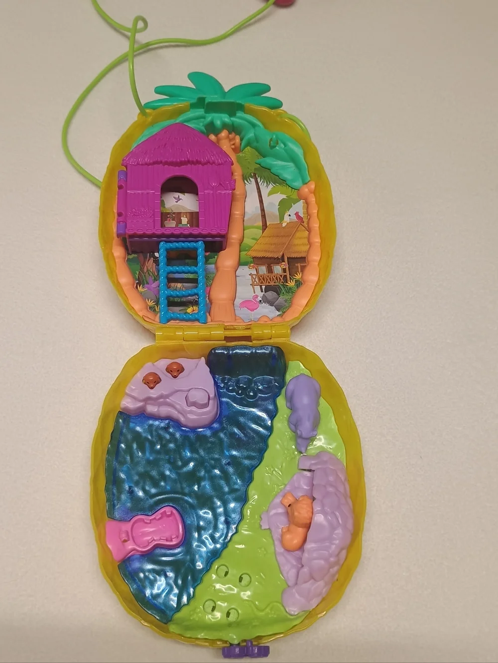 Mattel Polly Pocket Yellow Pineapple Purse Playset